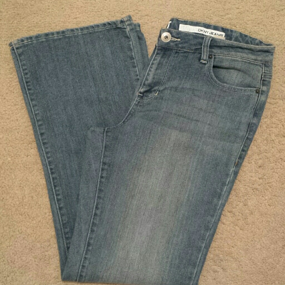 Woman's DKNY Jean's